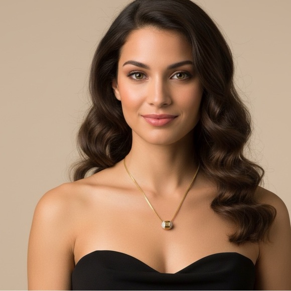 Vintage GIVENCHY Crystal 4G Logo Barrel Pendant Necklace Gold Tone - Picture 3 of 4